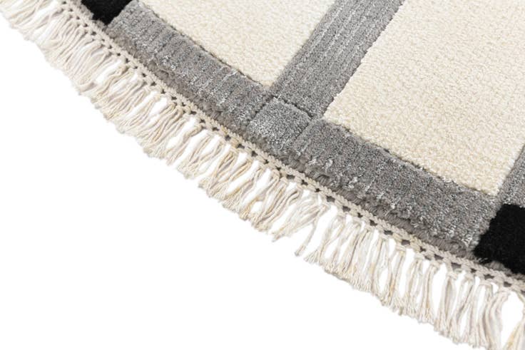Detail image of 6' 7 x 6' 7 Hand Knotted Darya Wool Round Rug