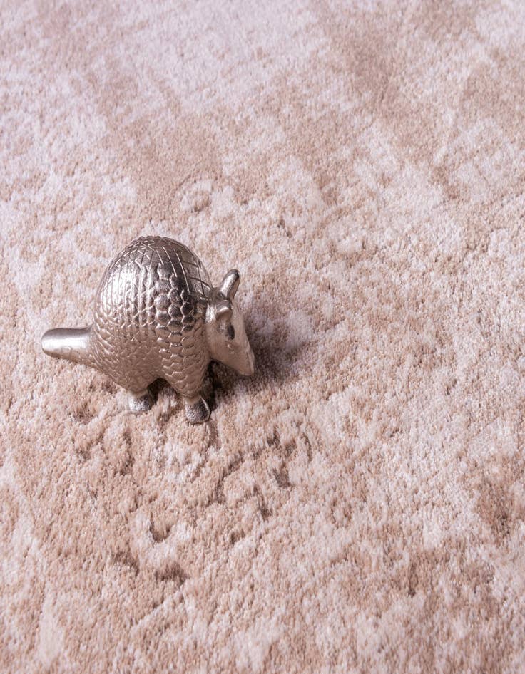 Detail image of 6' x 6' Estate Round Rug