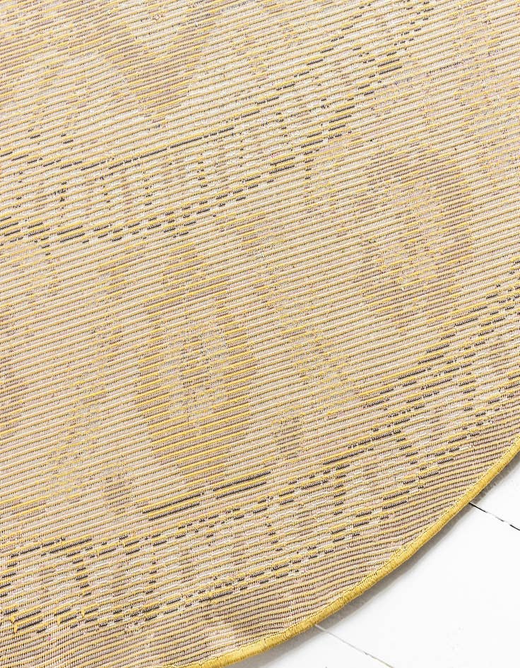 Detail image of 8' x 8' Washable Fleur Round Rug