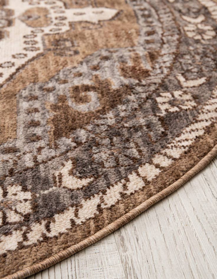 Detail image of 5' x 5' Grand Tradition Round Rug