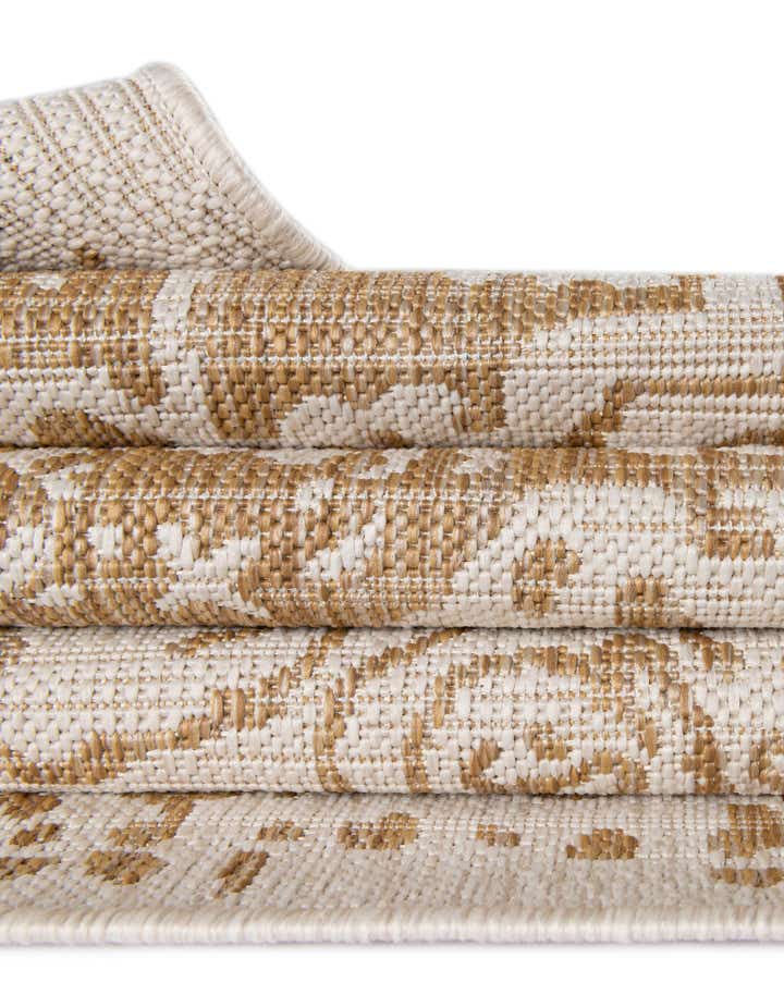 6' 7 x 6' 7 Easy-Clean Jill Zarin Dubai Indoor / Outdoor Round Rug