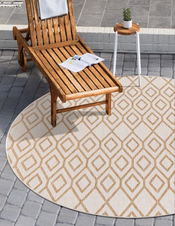 Beige Easy-Clean Jill Zarin Indoor / Outdoor Round Rug