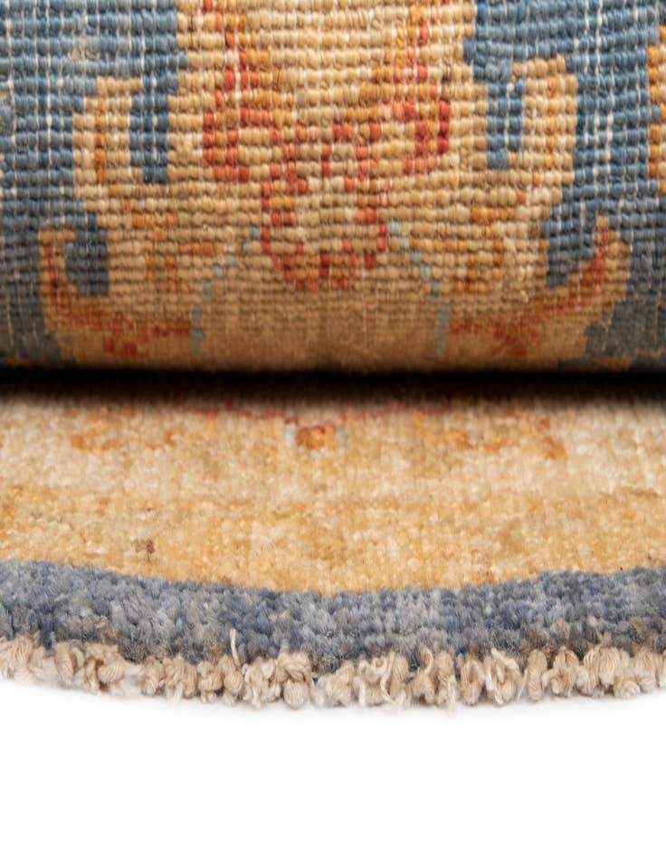 Detail image of 4' 10 x 4' 10 Kaizar Wool Round Rug