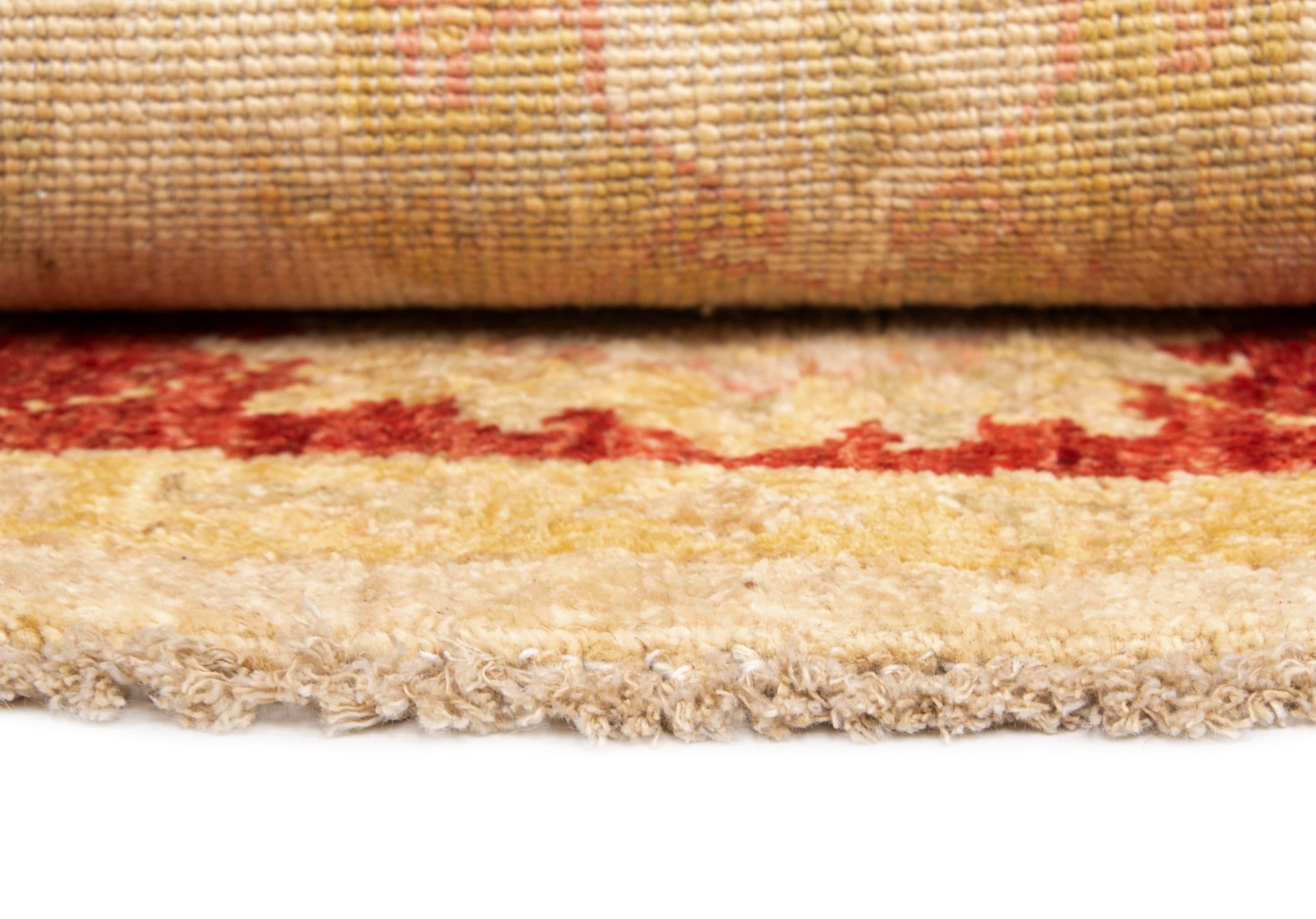 4' 11 x 5' Kaizar Wool Round Rug