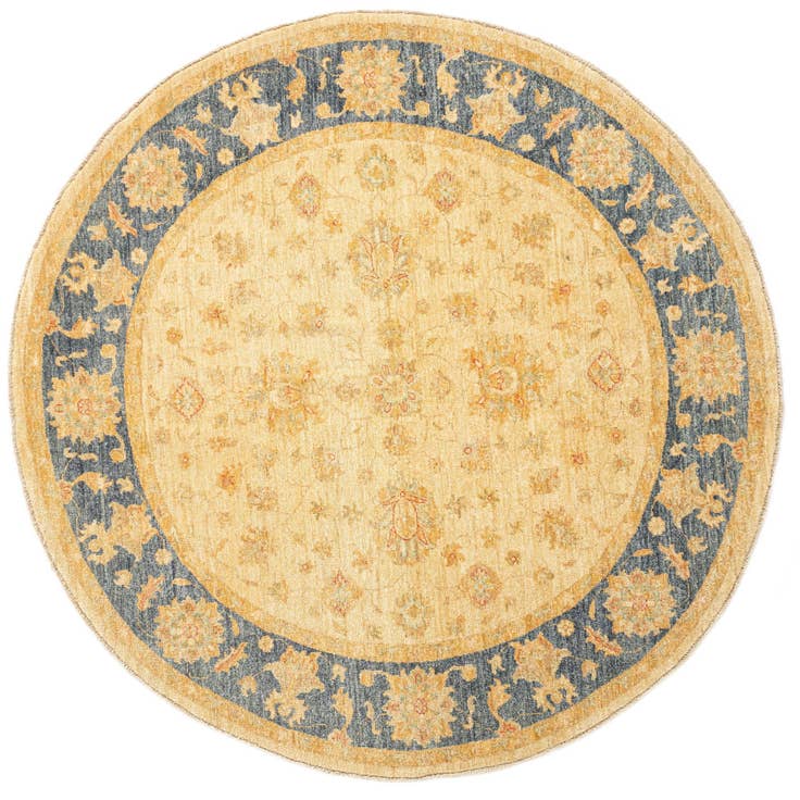 Detail image of 6' 7 x 6' 7 Kaizar Wool Round Rug