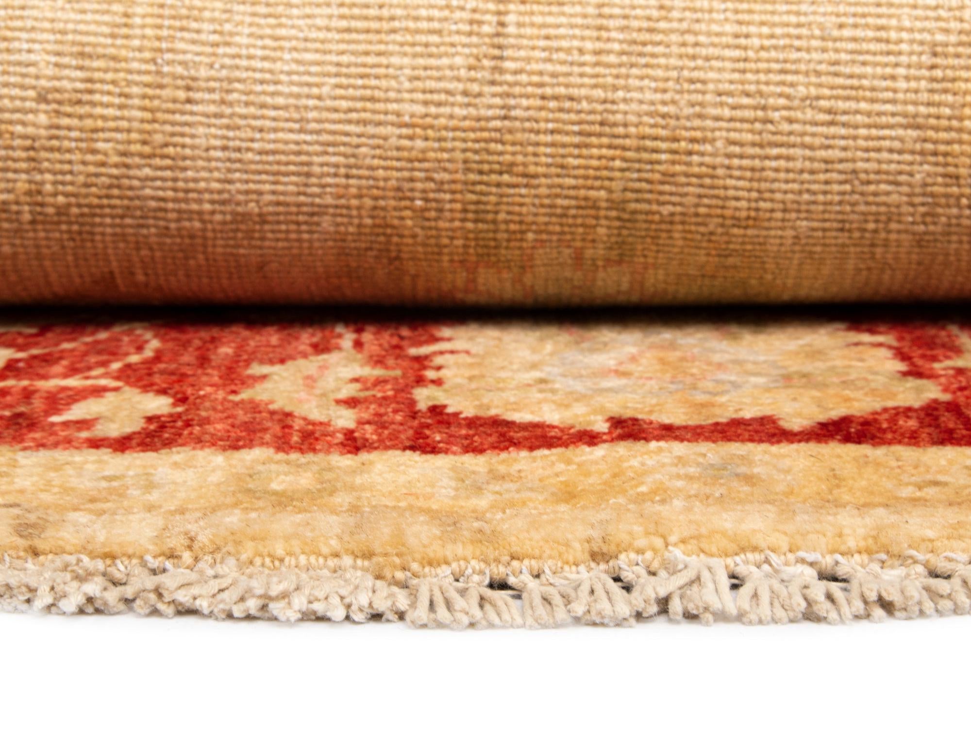4' 9 x 4' 10 Kaizar Wool Round Rug