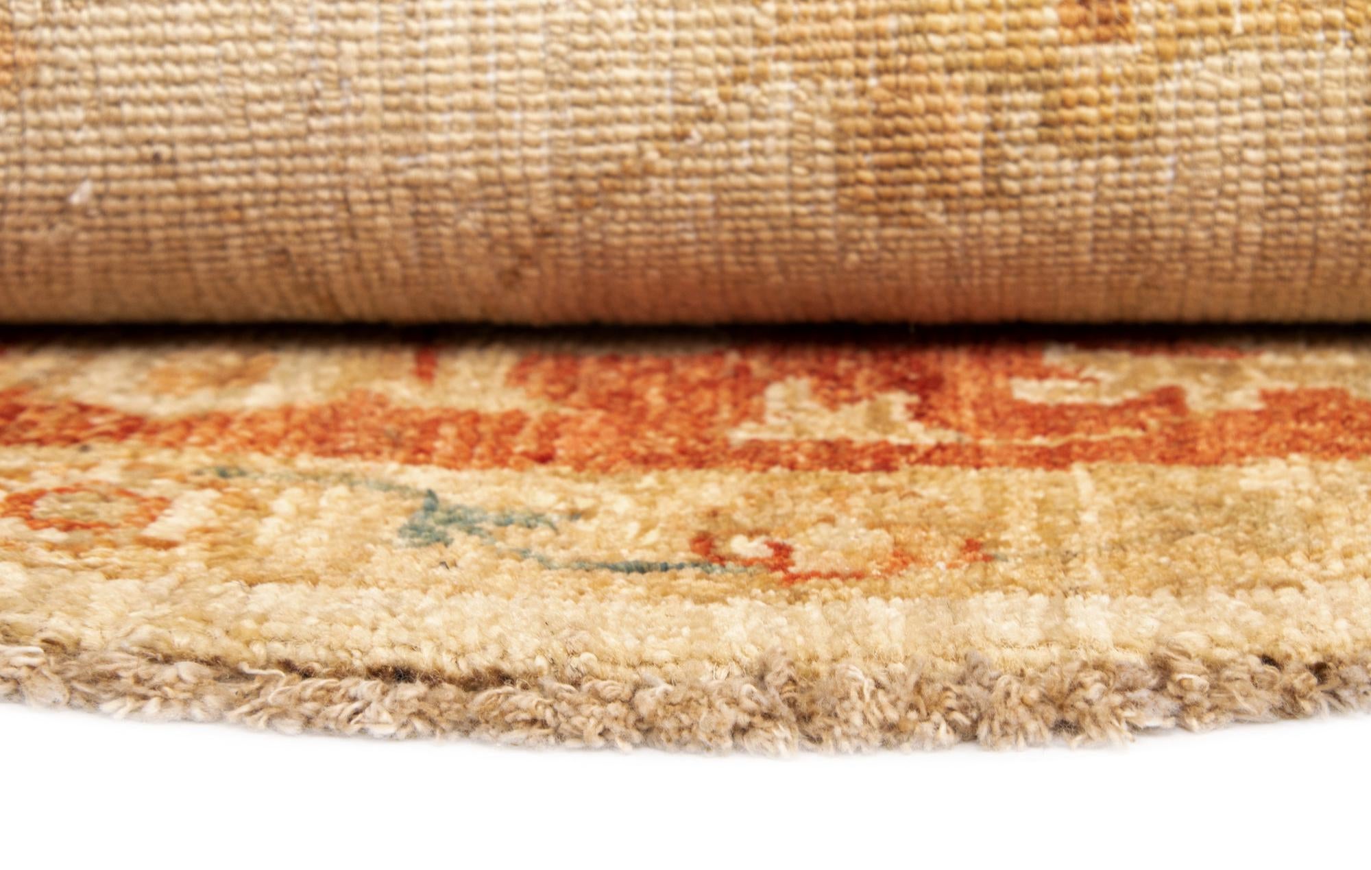 6' 7 x 6' 8 Kaizar Wool Round Rug