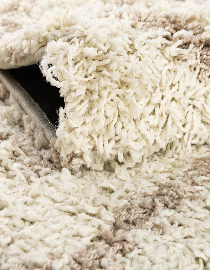 Detail image of 3' 3 x 3' 3 Lattice Shag Round Rug