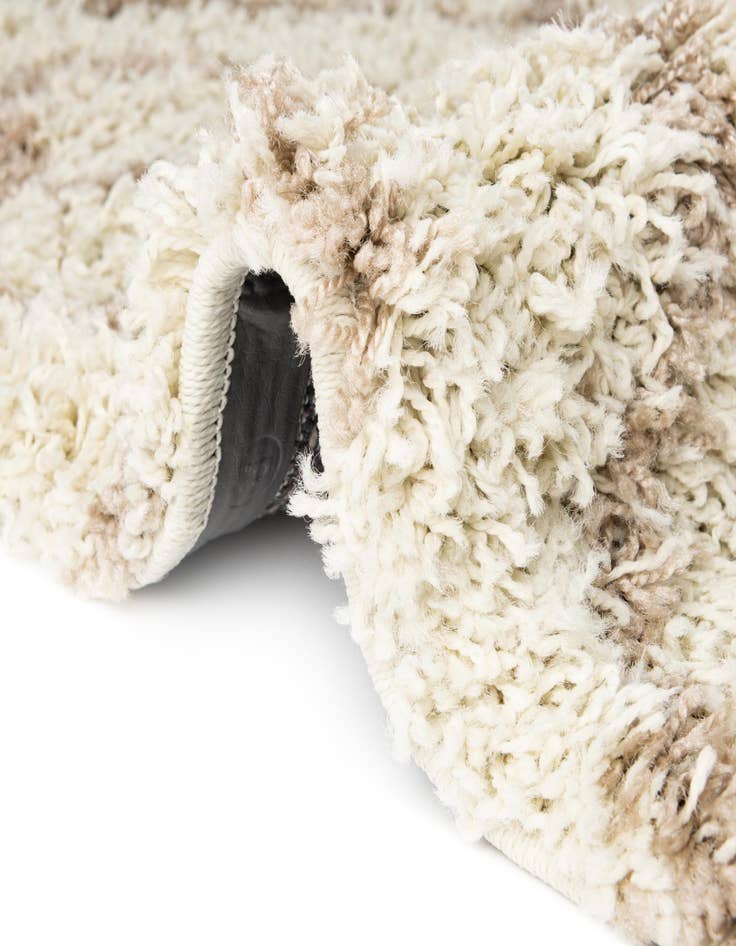 Detail image of 3' 3 x 3' 3 Lattice Shag Round Rug