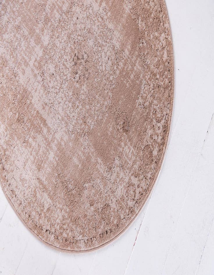 Detail image of 6' x 6' Legacy Round Rug