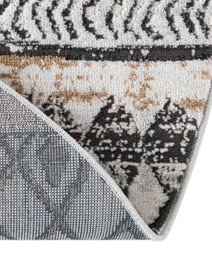 Detail image of 7' x 7' Leipzig Round Rug