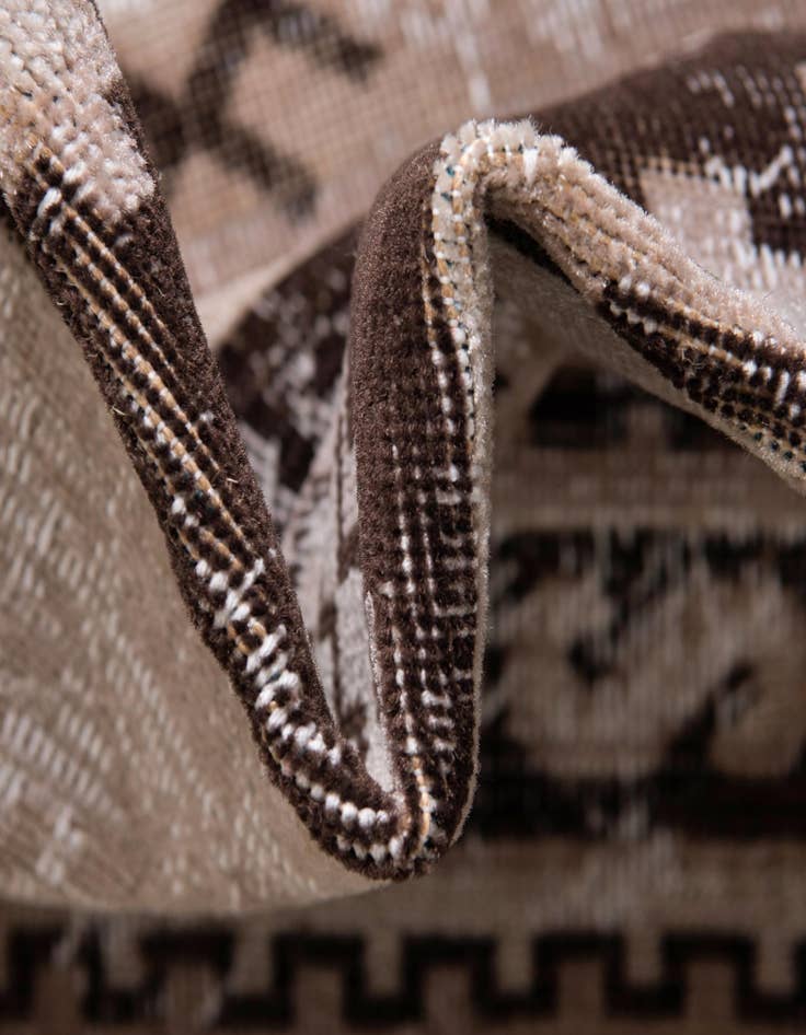 Detail image of 5' 3 x 5' 3 Lucerne Round Rug