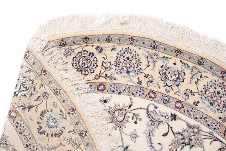 8' 1 x 8' 2 Nain Round Rug