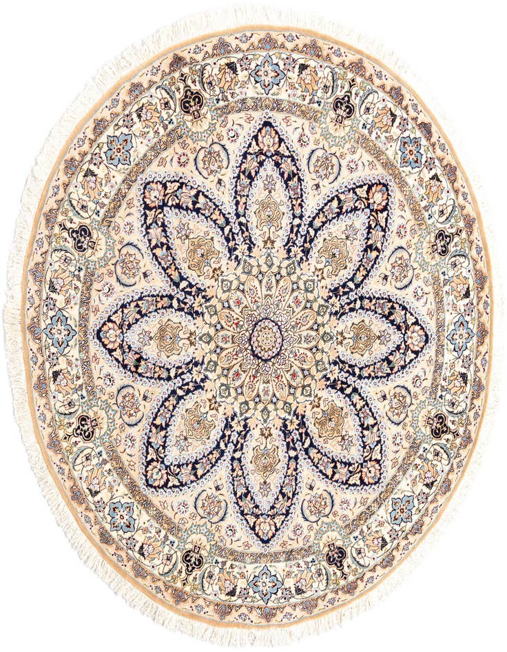 Detail image of 6' 9 x 6' 10 Nain Round Rug