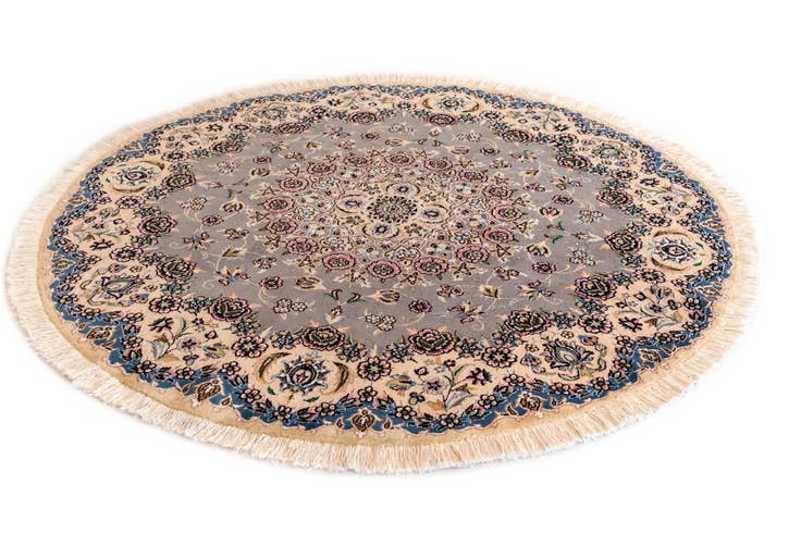 Detail image of 4' 11 x 4' 11 Nain Round Rug