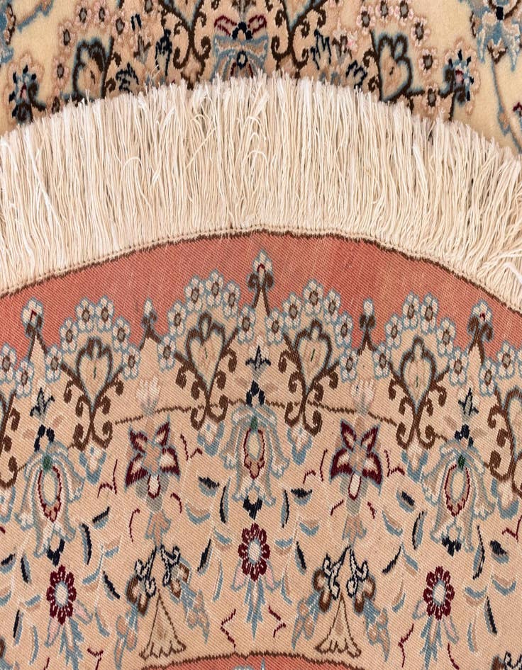 Detail image of 5' 3 x 5' 3 Nain Round Rug