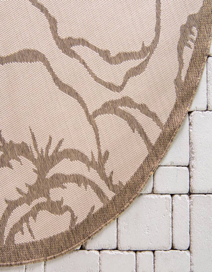Detail image of 6' x 6' Washable Botanical Indoor / Outdoor Round Rug