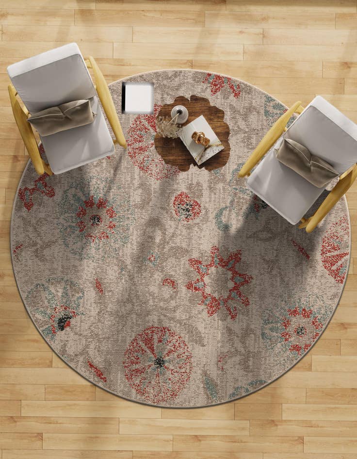Detail image of 4' x 4' Easy-Clean Botanical Indoor / Outdoor Round Rug