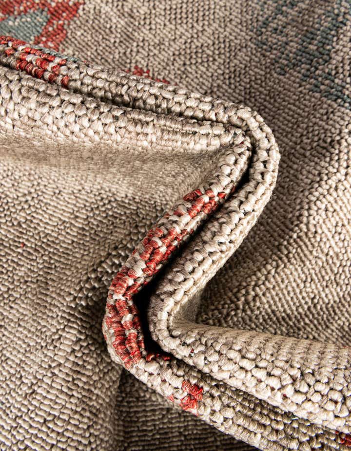 7' 10 x 7' 10 Easy-Clean Botanical Indoor / Outdoor Round Rug