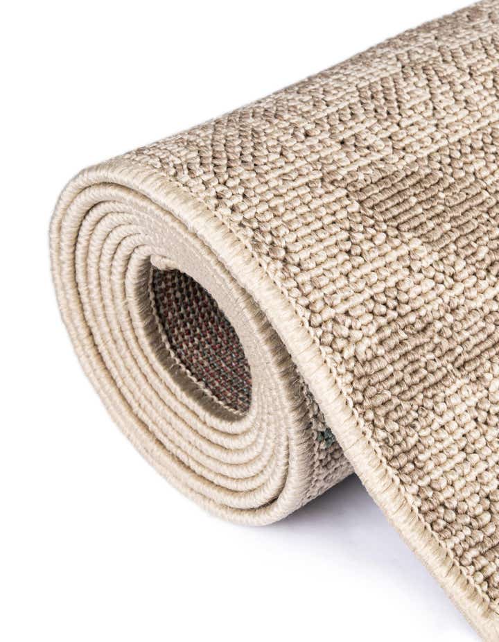 7' 10 x 7' 10 Easy-Clean Botanical Indoor / Outdoor Round Rug