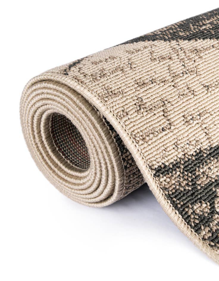 Detail image of 6' x 6' Easy-Clean Coastal Indoor / Outdoor Round Rug