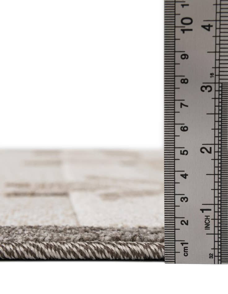 Detail image of 5' 3 x 5' 3 Easy-Clean Modern Indoor / Outdoor Round Rug