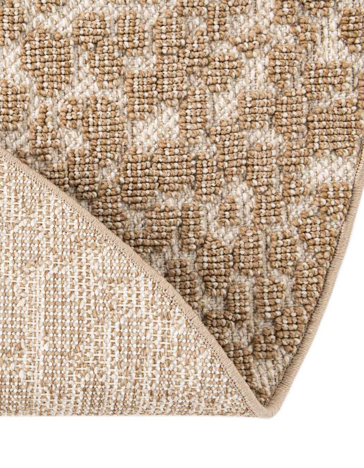 7' 10 x 7' 10 Easy-Clean Safari Indoor / Outdoor Round Rug