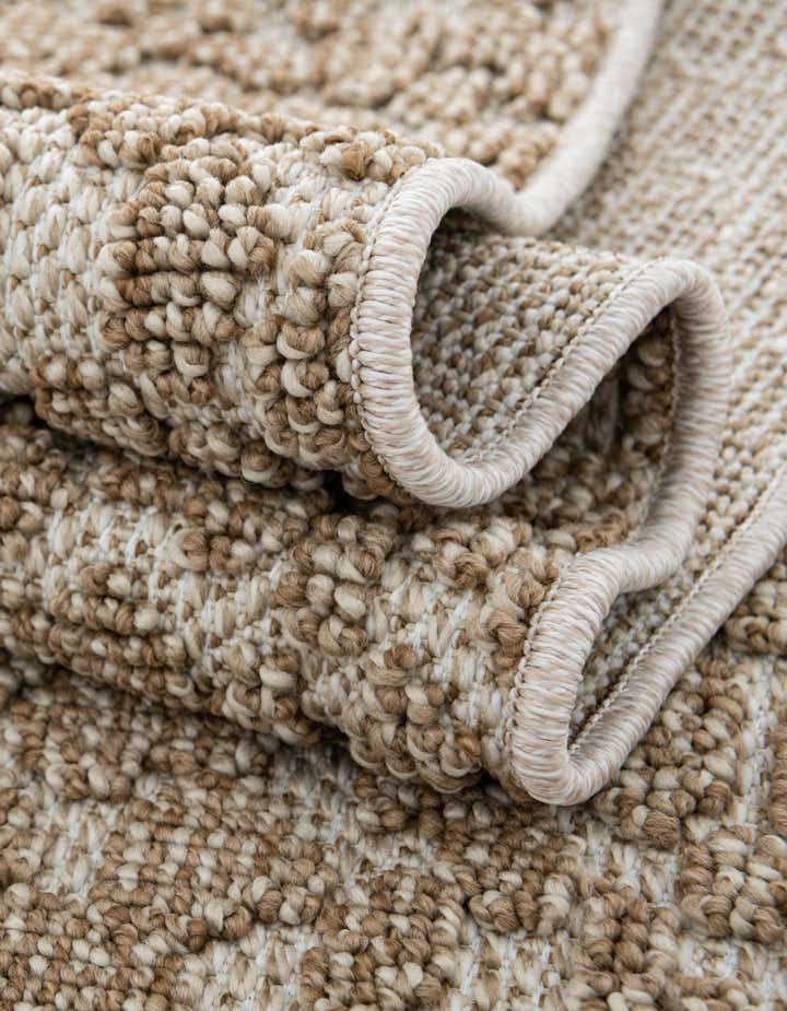 7' 10 x 7' 10 Easy-Clean Safari Indoor / Outdoor Round Rug