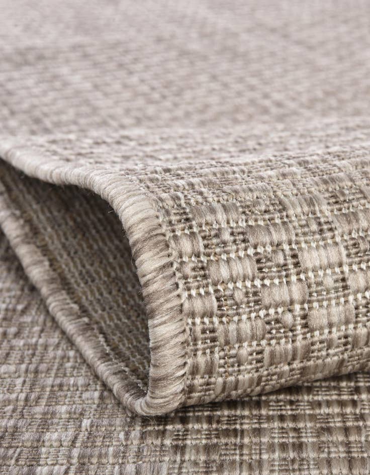 Detail image of 6' 1 x 6' 1 Easy-Clean Solid Indoor / Outdoor Round Rug