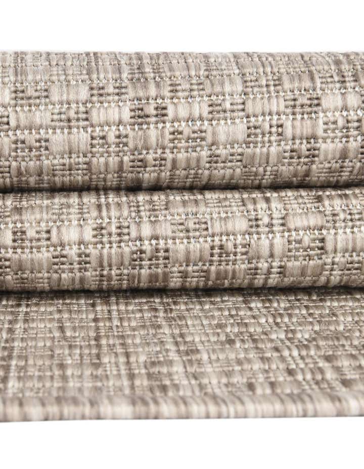 13' x 13' Easy-Clean Solid Indoor / Outdoor Round Rug