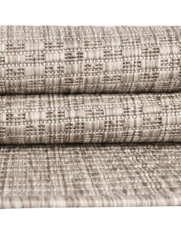 Detail image of 10' x 10' Easy-Clean Solid Indoor / Outdoor Round Rug
