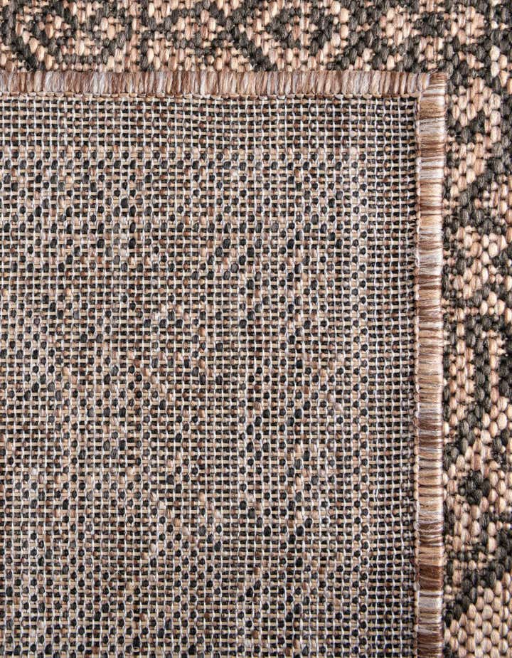 13' x 13' Easy-Clean Traditional Indoor / Outdoor Round Rug