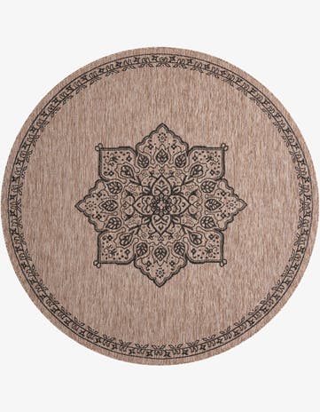 7' 10 x 7' 10 Easy-Clean Traditional Indoor / Outdoor Round Rug