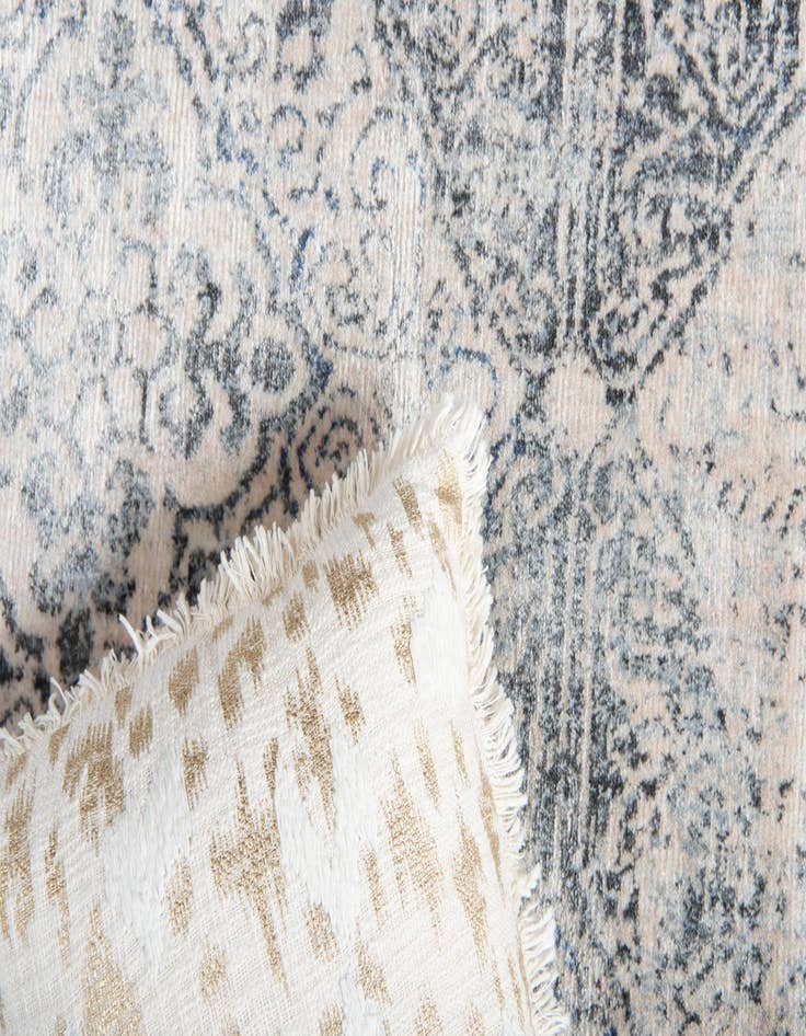 Detail image of 8' x 8' Oxfordshire Round Rug