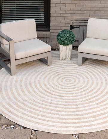 5' 3 x 5' 3 Easy-Clean Sabrina Soto Prescott Indoor / Outdoor Round Rug