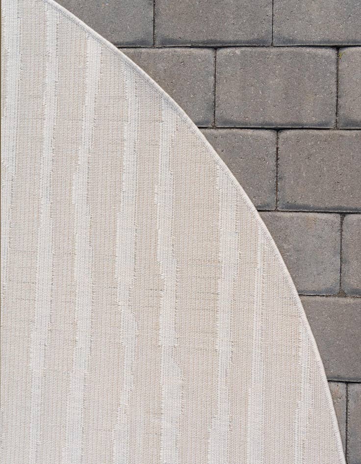 Detail image of 8' x 8'  Washable Sabrina Soto Ola Indoor / Outdoor Round Rug