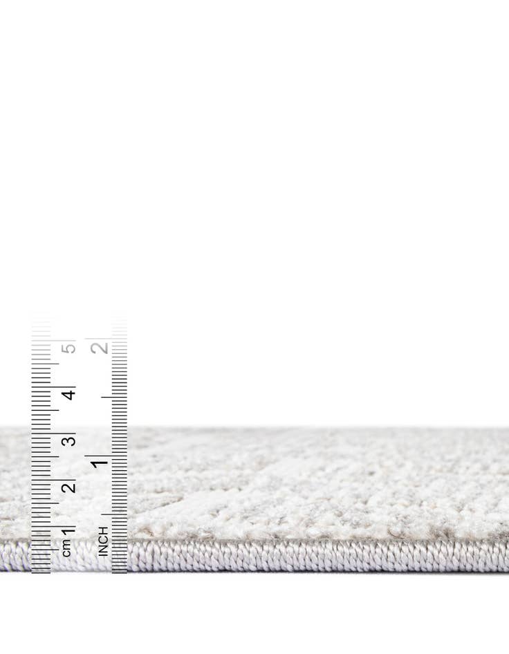 Detail image of 8' x 8'  Washable Sabrina Soto Aston Indoor / Outdoor Round Rug