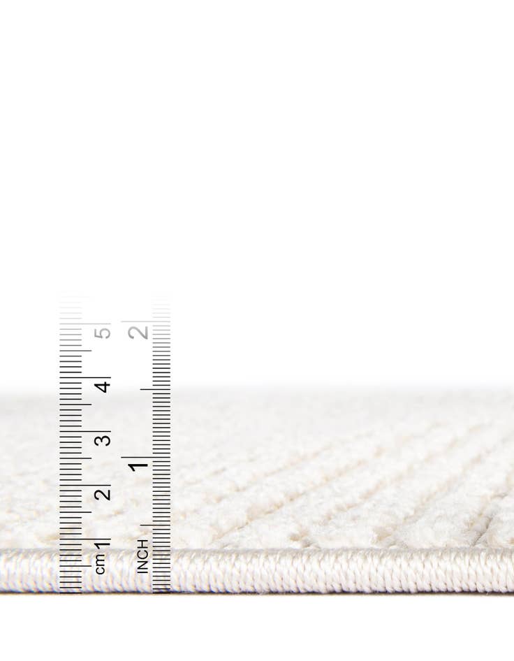 Detail image of 10' x 10' Easy-Clean Sabrina Soto Indoor / Outdoor Round Rug