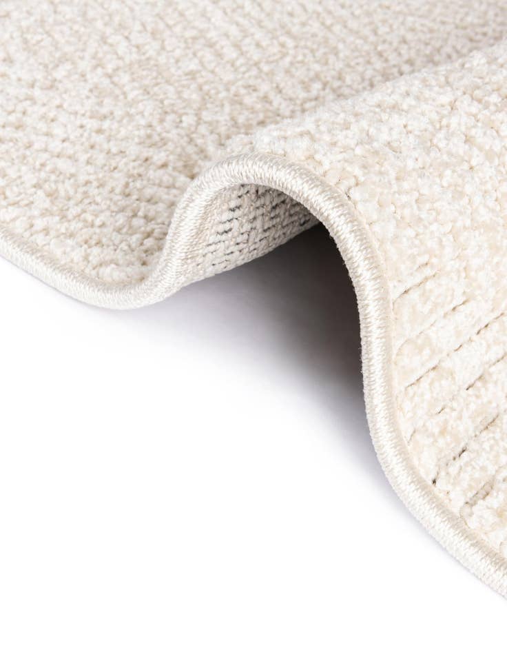 Detail image of 10' x 10' Easy-Clean Sabrina Soto Indoor / Outdoor Round Rug
