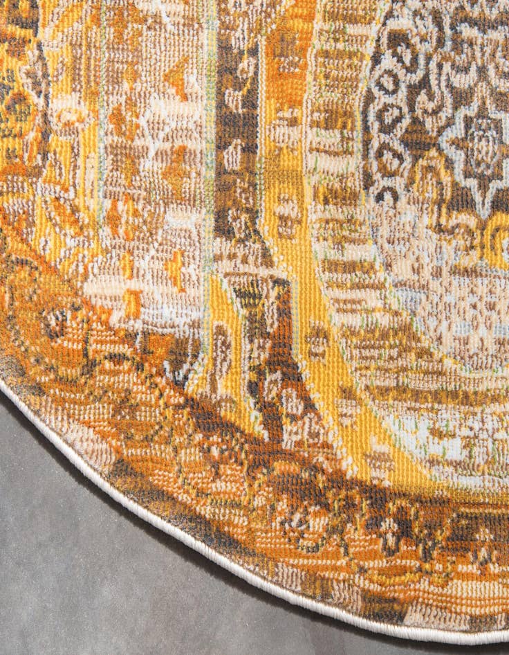 Detail image of 8' x 8' Santiago Round Rug