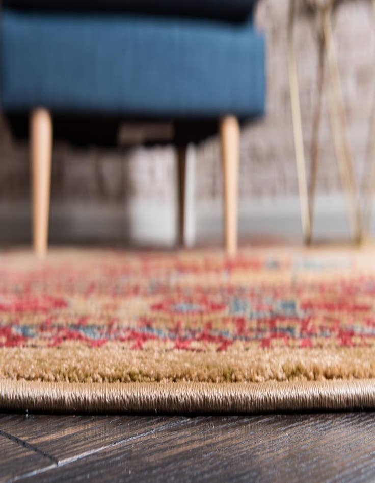 Detail image of 6' x 6' Serapi Round Rug