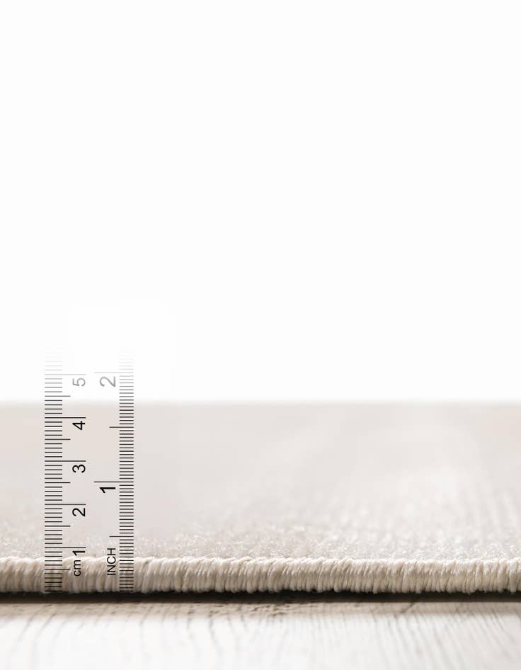 Detail image of 3' 7 x 3' 7 SoHo Round Rug