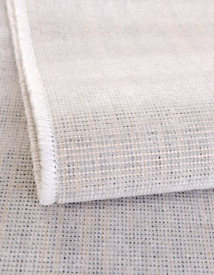 Detail image of 3' 7 x 3' 7 SoHo Round Rug