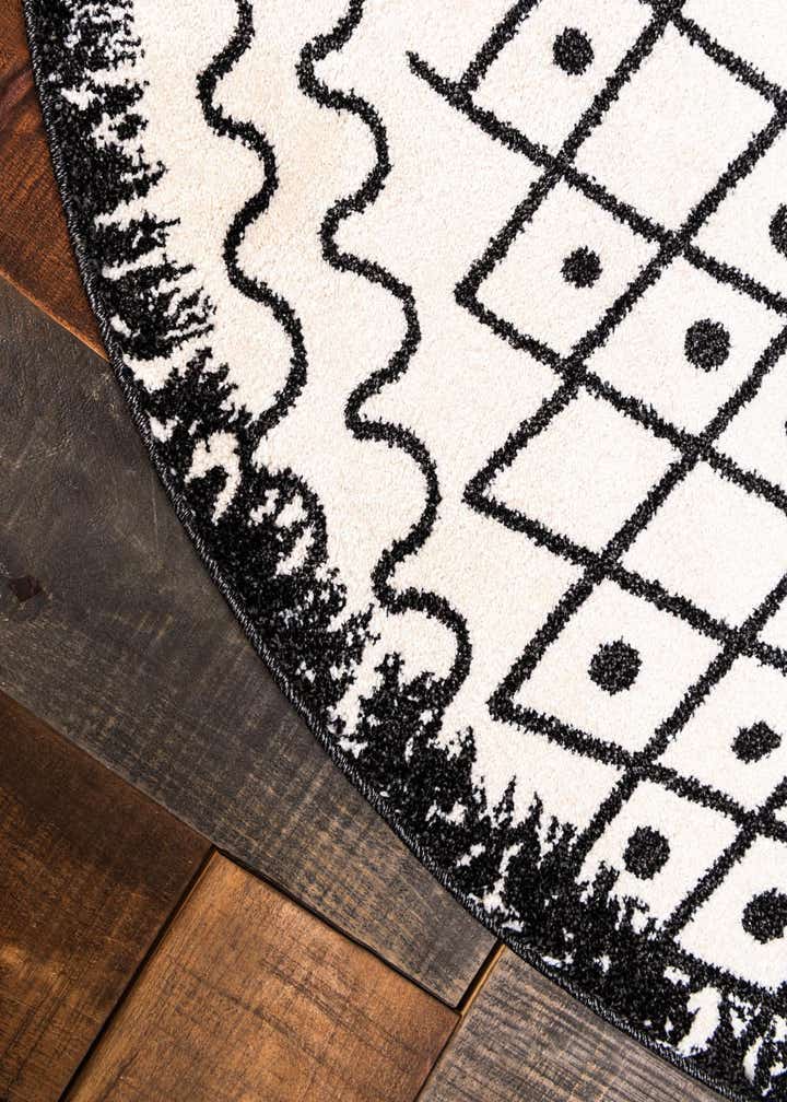 Detail image of rug