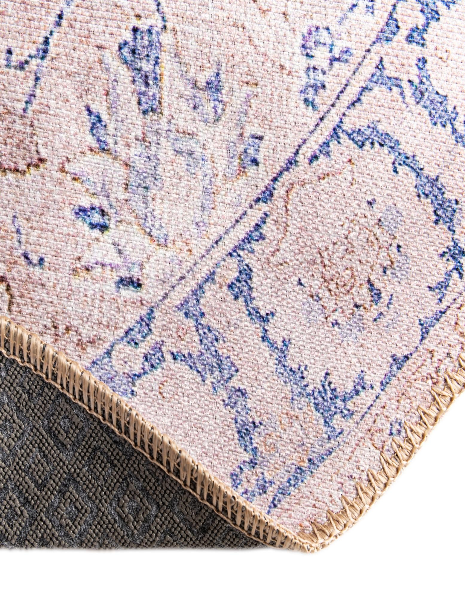 7' 7 x 7' 7 Washable Timeless Round Rug