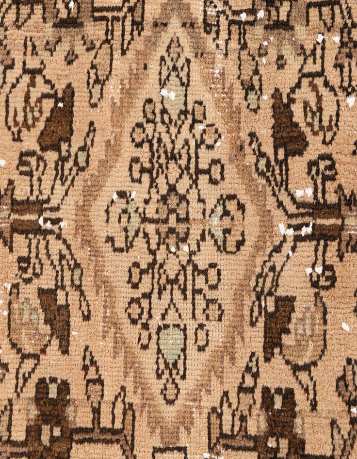 Detail image of 2' 7 x 8' 9  Hand Knotted Ultra Vintage Persian Wool Round Rug