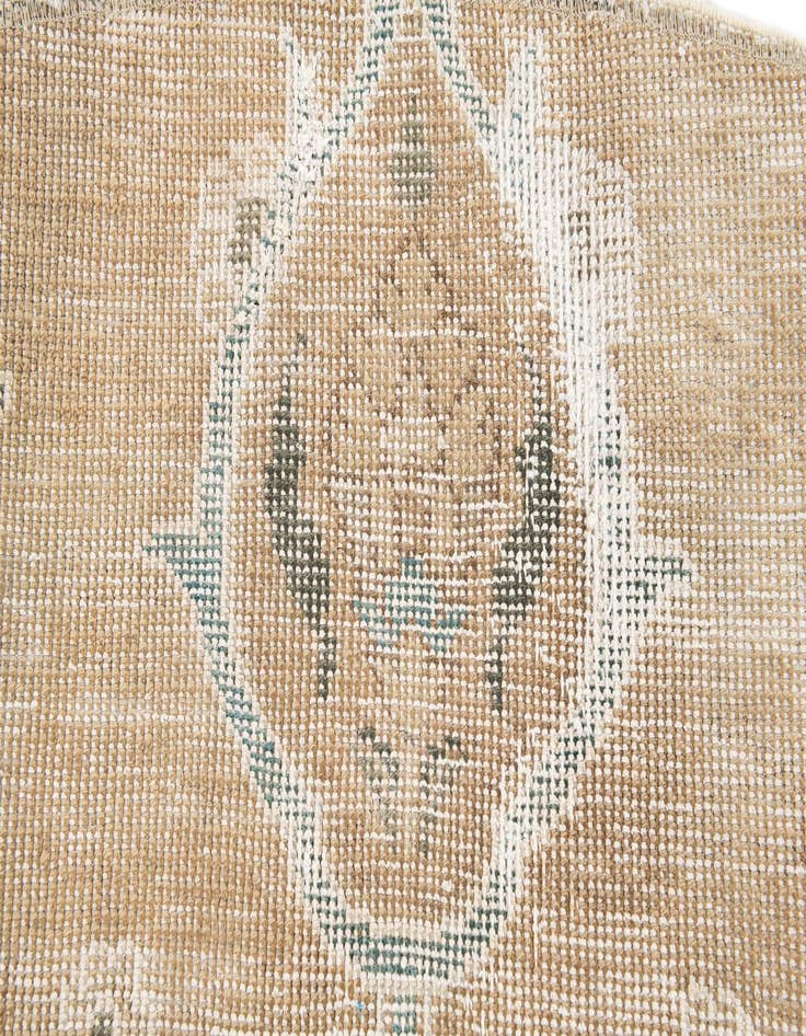 Detail image of 6' 1 x 6' 2 Hand Knotted Ultra Vintage Persian Wool Round Rug