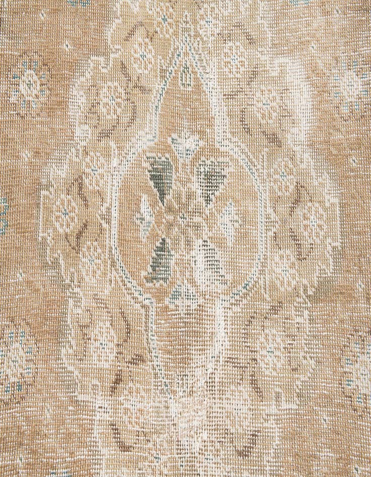 Detail image of 6' 1 x 6' 2 Hand Knotted Ultra Vintage Persian Wool Round Rug