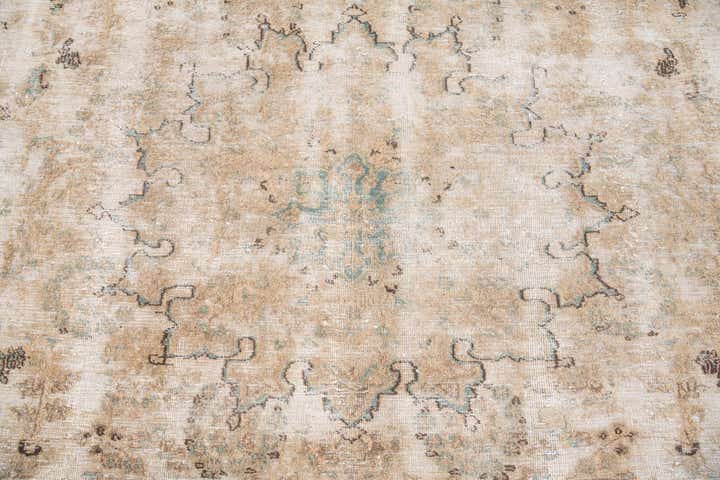 8' 4 x 8' 4 Hand Knotted Ultra Vintage Persian Wool Round Rug