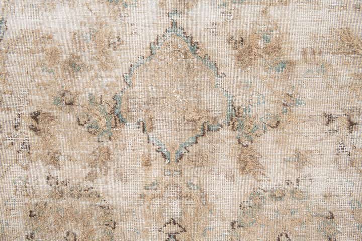 8' 4 x 8' 4 Hand Knotted Ultra Vintage Persian Wool Round Rug